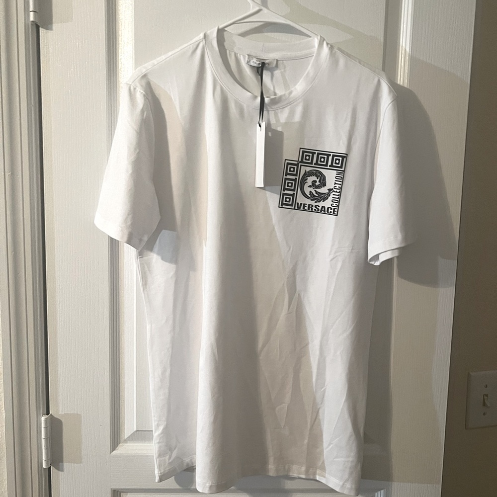 Versace Collection White T-shirt $100 Never worn Size: L